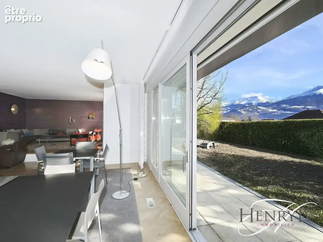 Maison 7 pièces 290 m² à vendre à Saint-Ismier (38330) - photo 4