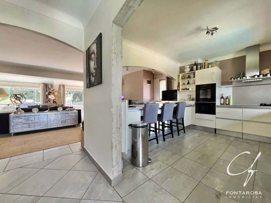 Maison à SAINT-RAPHAEL