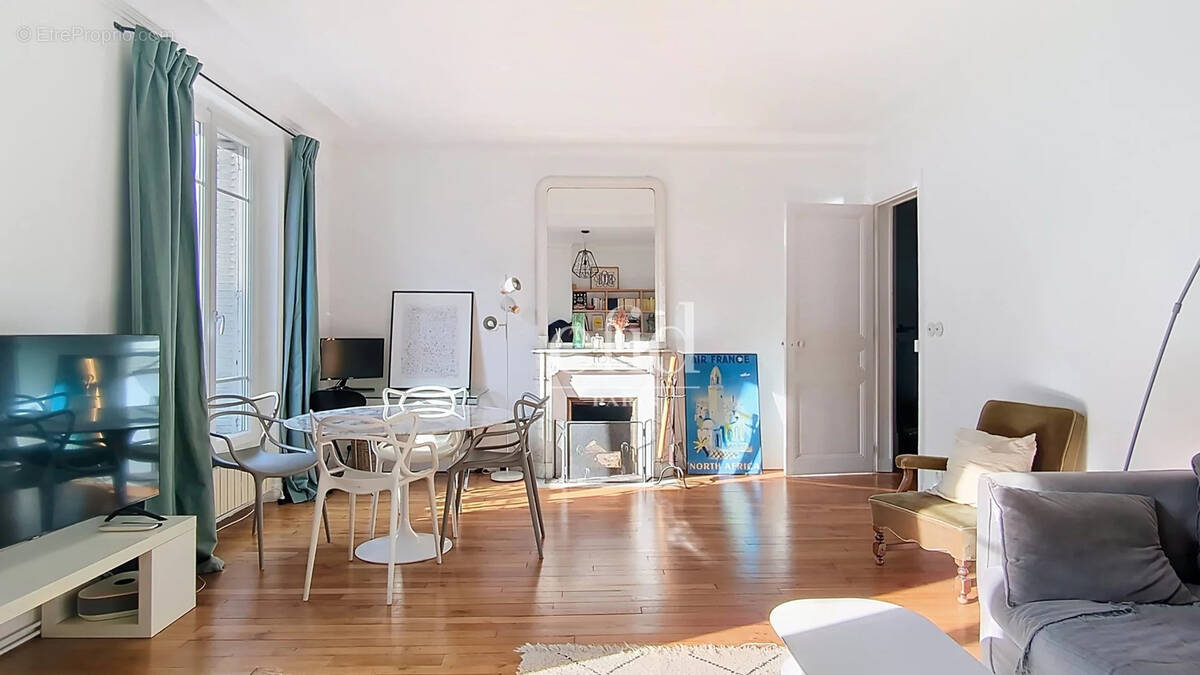 Appartement à LEVALLOIS-PERRET