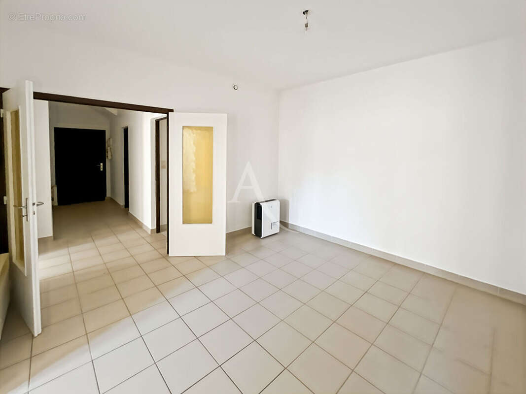 Appartement à VAUX-SUR-SEINE