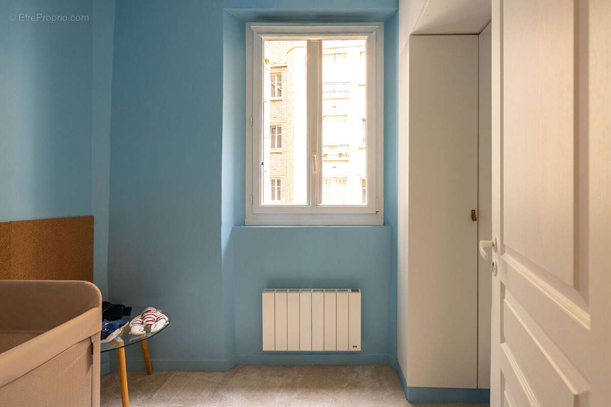 Appartement à PARIS-12E