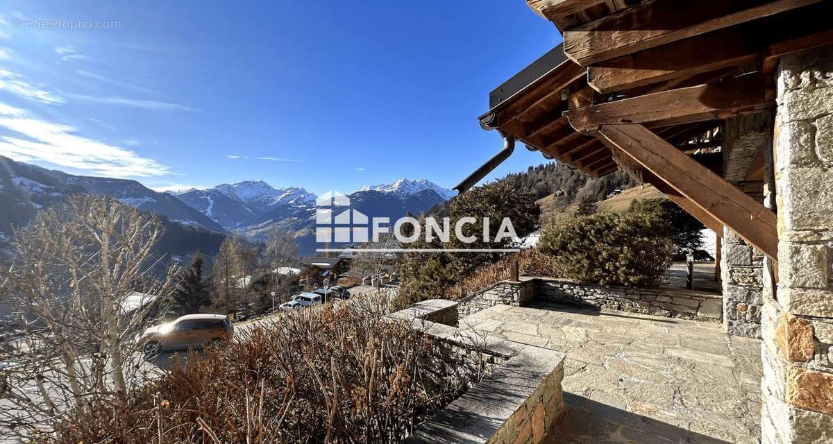 Appartement à HAUTELUCE