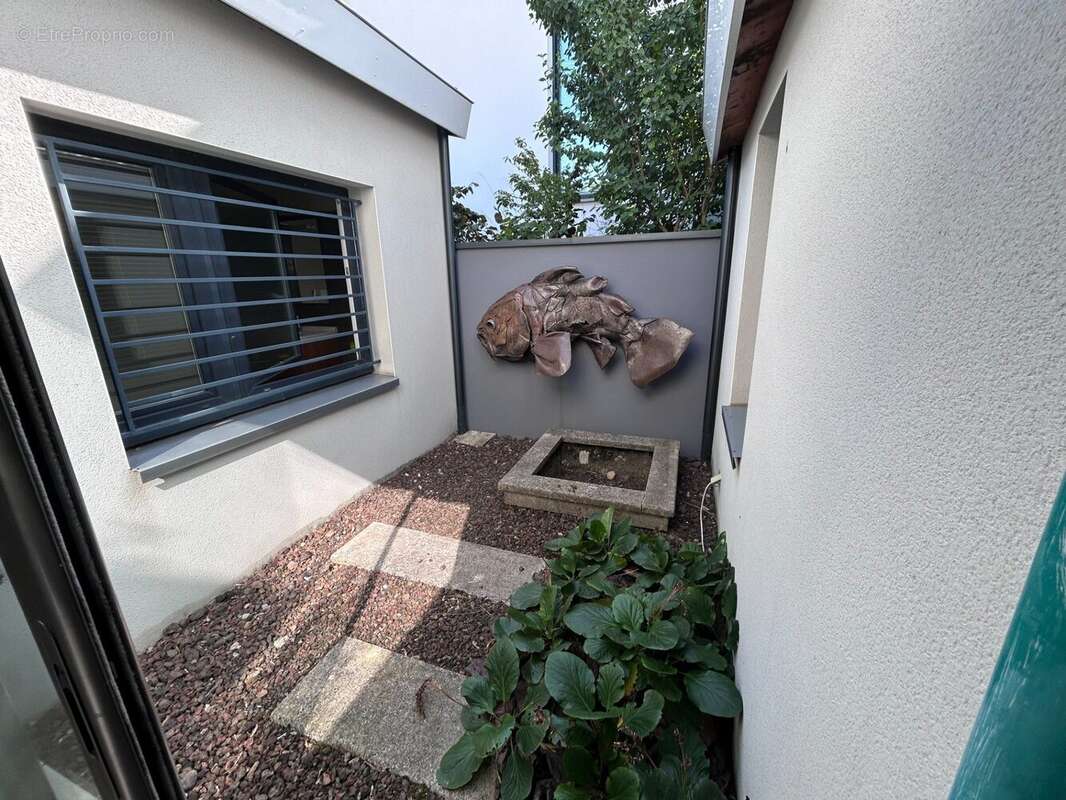 Maison 156 m² à Valence  - photo 4
