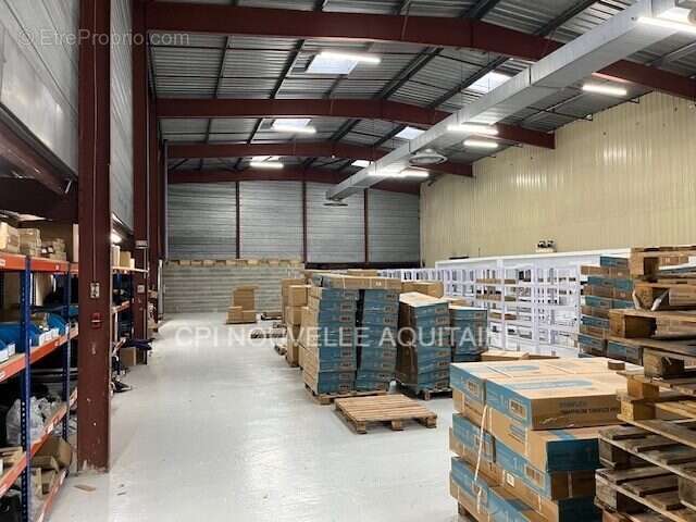 Commerce à LA COURONNE