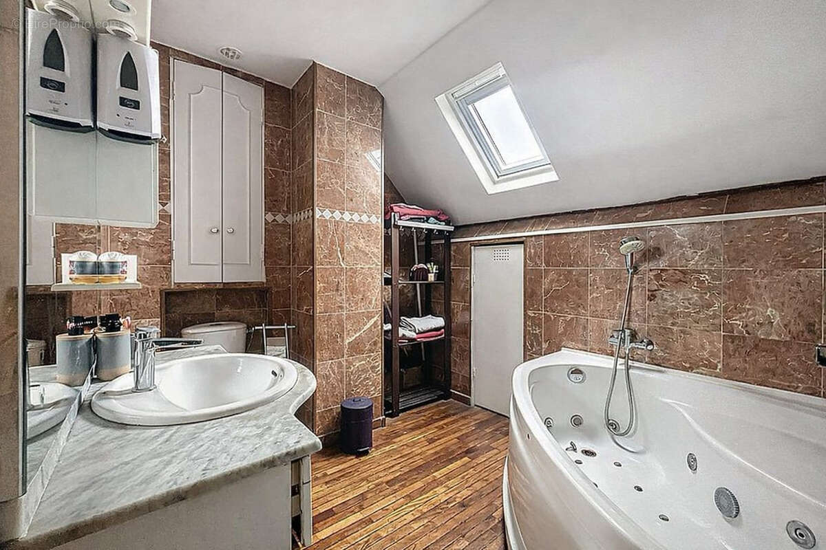 Maison à LE PLESSIS-TREVISE