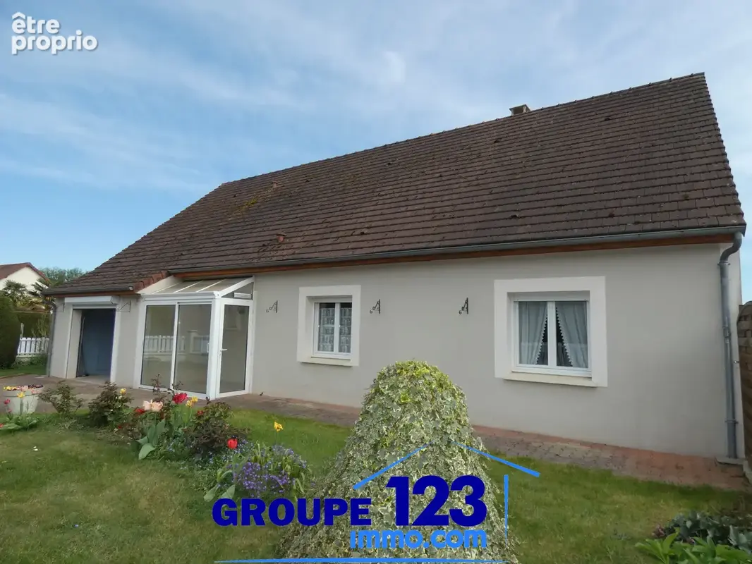 Maison à ARCES-DILO