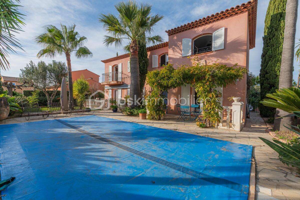 Maison à LA LONDE-LES-MAURES