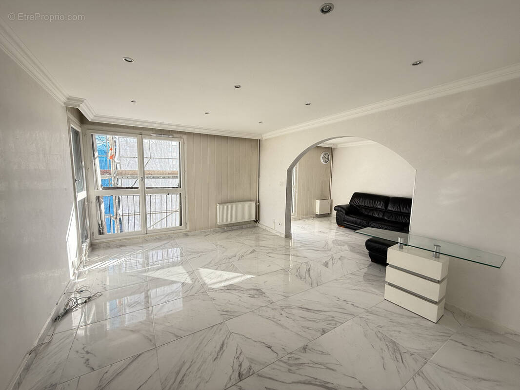 Appartement à MEYTHET