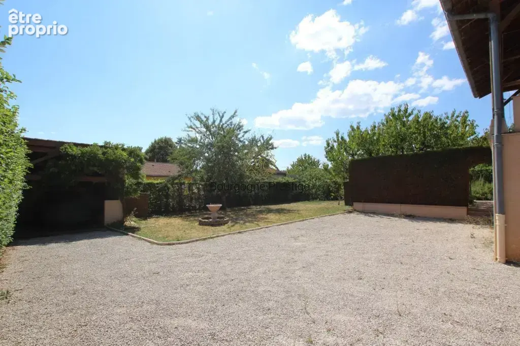 Maison familiale de 108 m² avec sous-sol dans un quartier residentiel sur un terrain 796 m² - photo 3