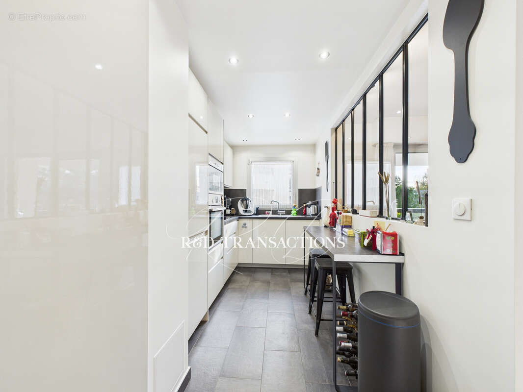 Appartement à SURESNES