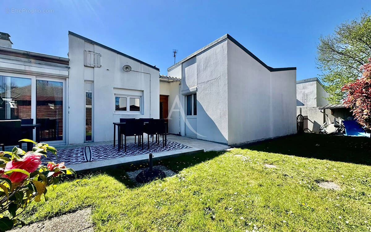 Maison à GRETZ-ARMAINVILLIERS