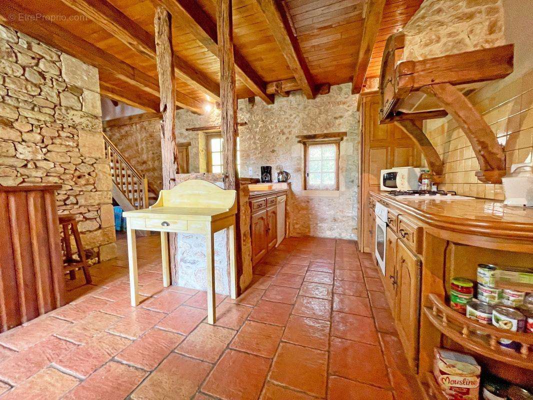 Maison à MAUZENS-ET-MIREMONT