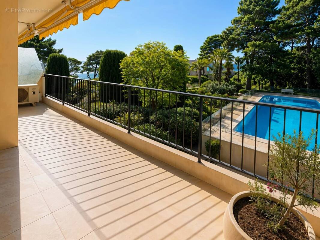 Appartement à CAP-D'AIL