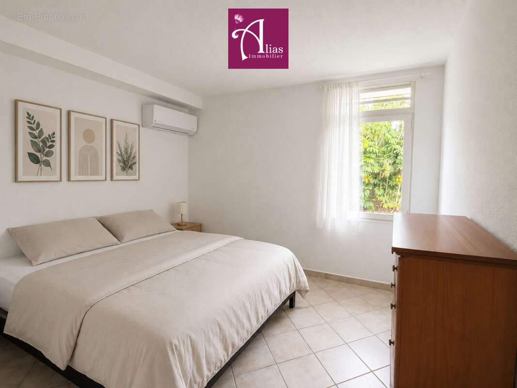 Appartement à BAIE-MAHAULT