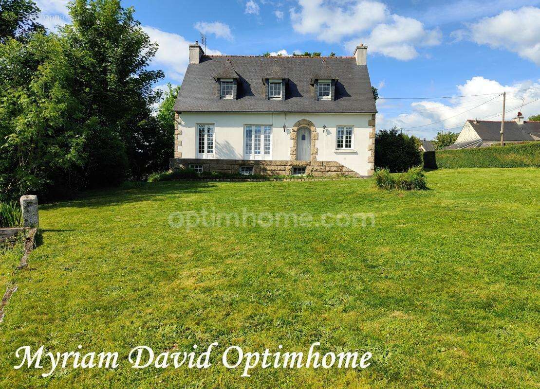 Maison familiale à rénover avec vue sur le lac de Glomel – 5 chambres – 2 000 m² de terrain - photo 25