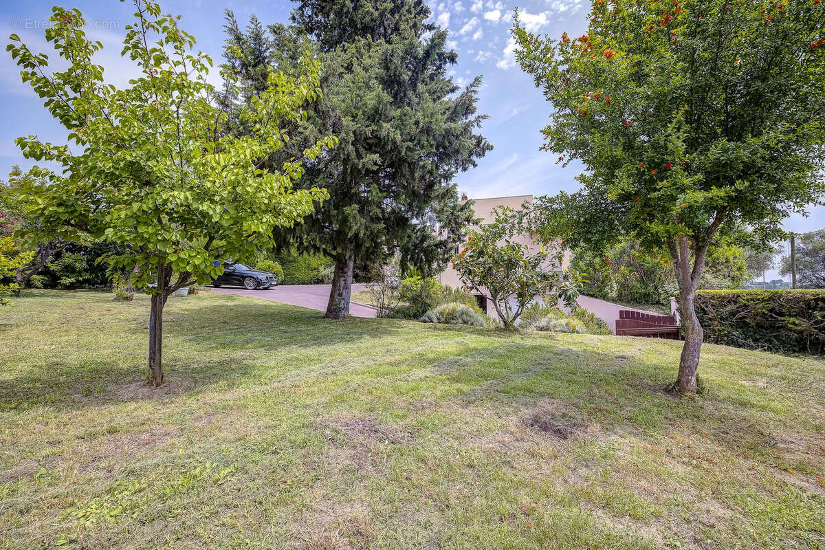 Maison à LA COLLE-SUR-LOUP