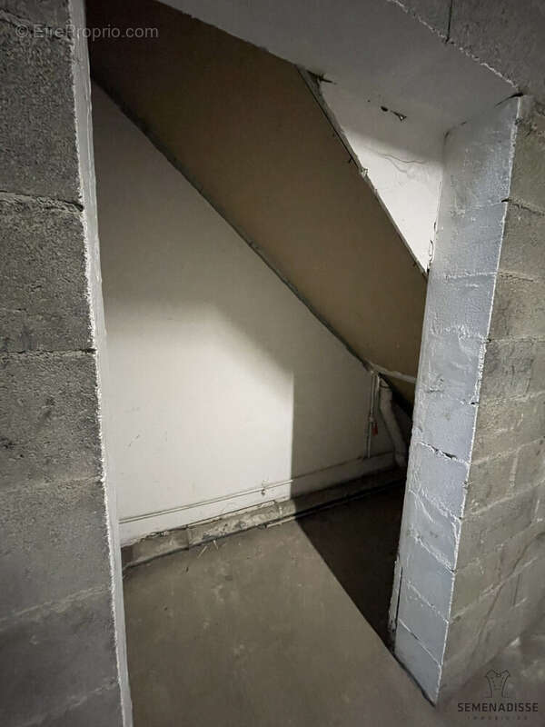 Commerce à VILLENEUVE-TOLOSANE