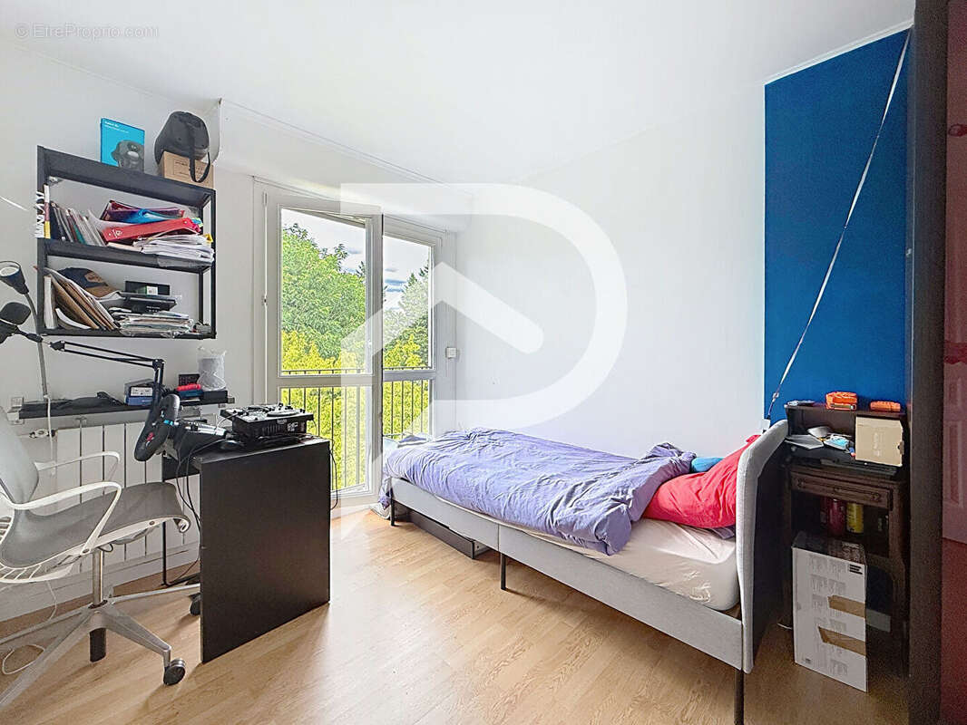 Appartement à CHENNEVIERES-SUR-MARNE