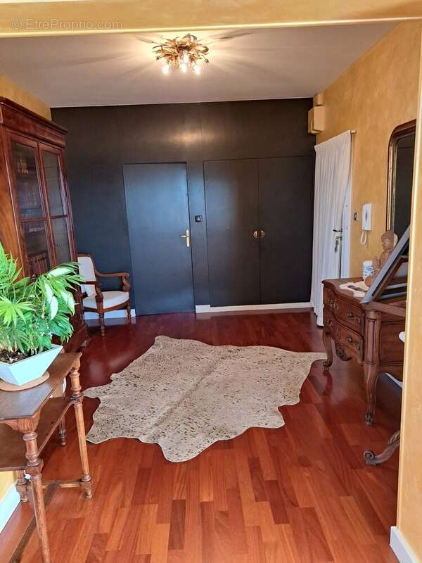 Appartement à MONTCEAU-LES-MINES