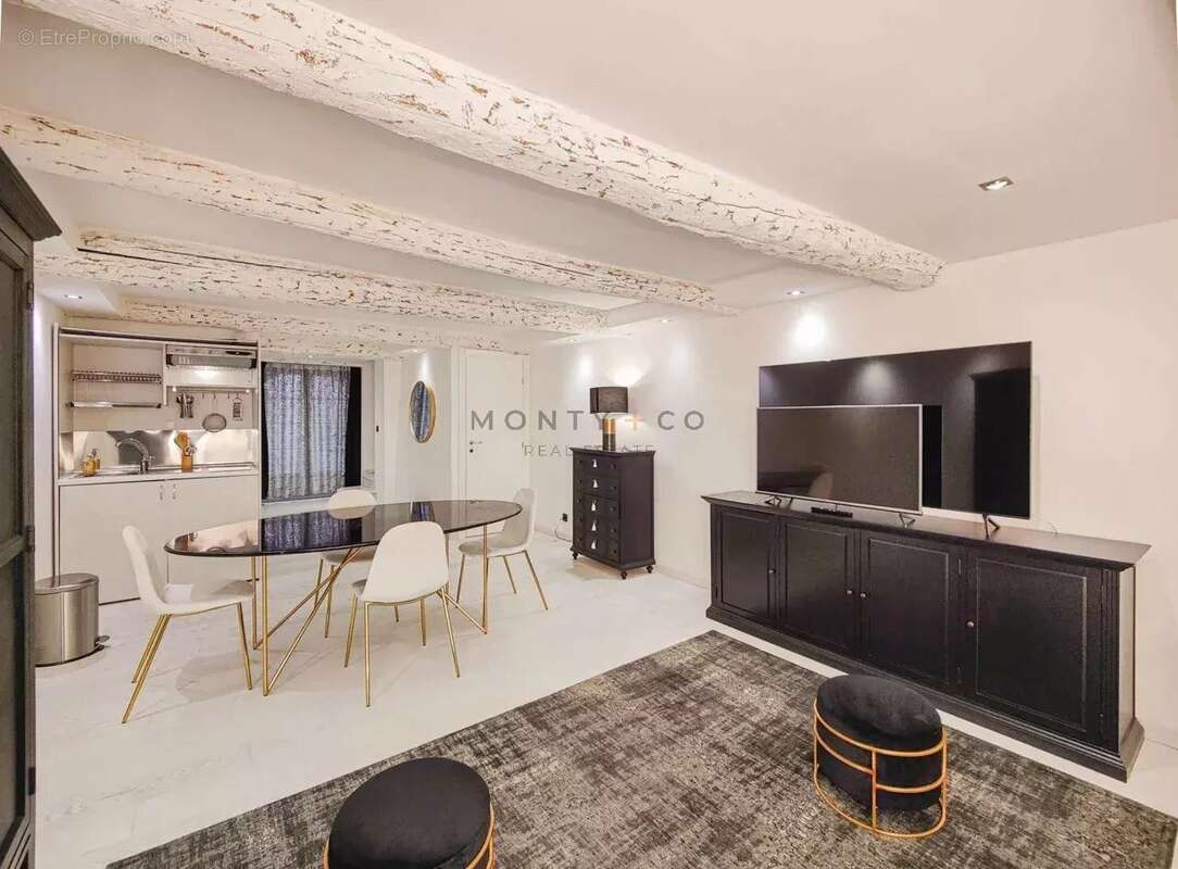 Appartement à SAINT-TROPEZ