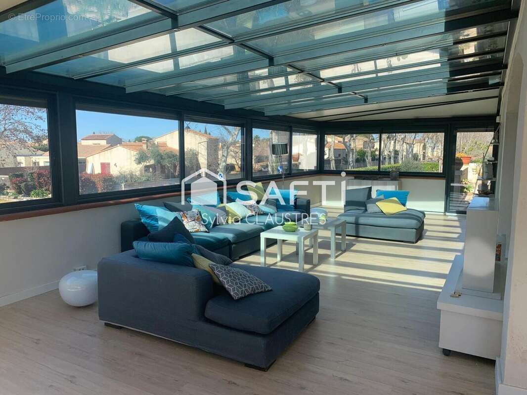 Photo 8 - Maison à VALERGUES