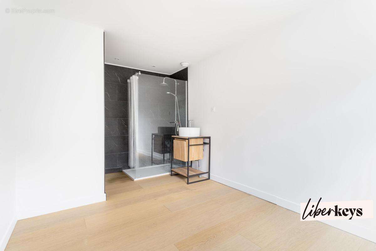 Maison à Hem - 123m² - 3 chambres + grand dressing - grande cuisine - jardin - photo 6