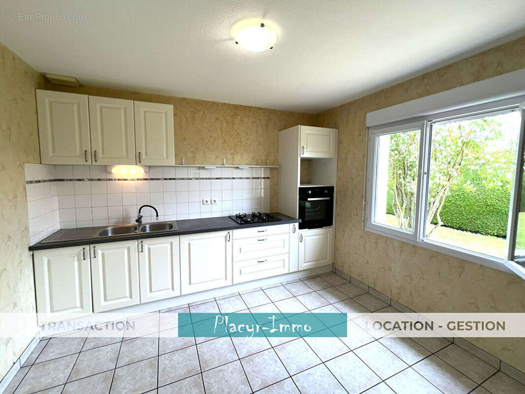 Appartement à FEILLENS