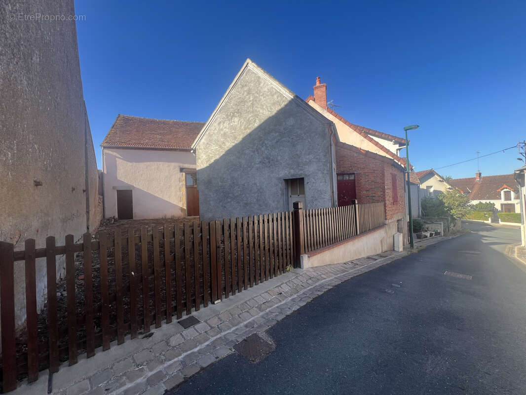 Maison de ville avec dépendance et jardin ! - photo 15