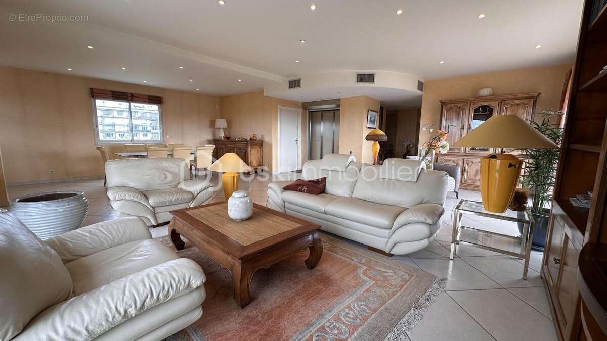 Appartement à ROMANS-SUR-ISERE