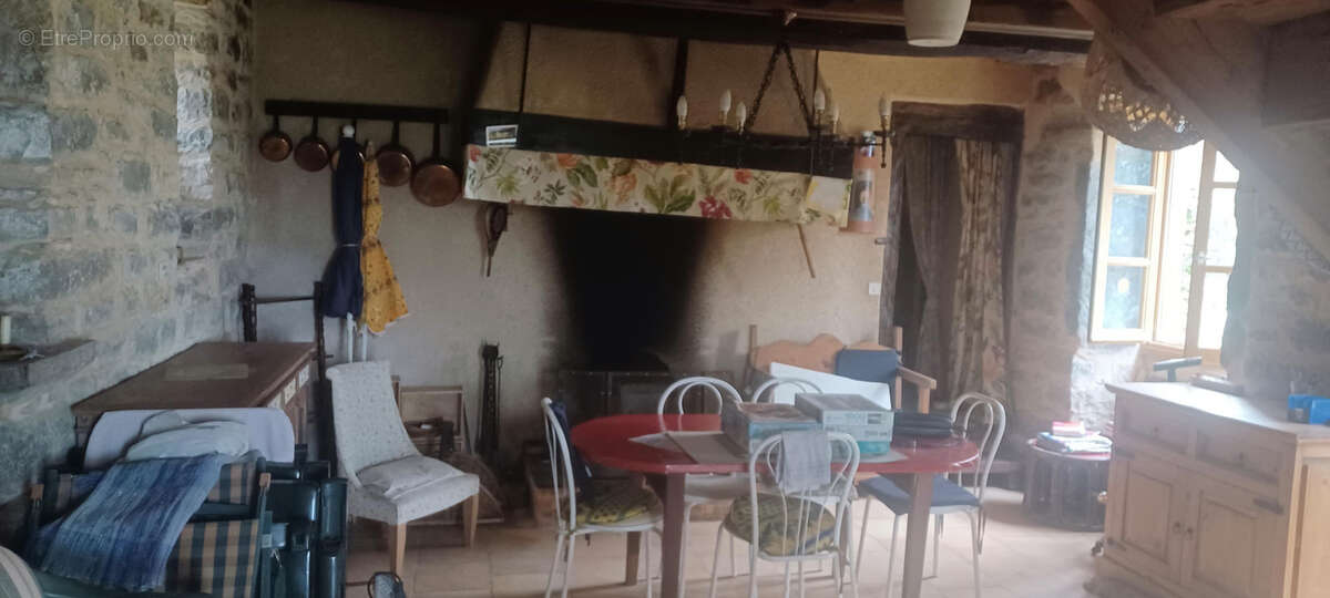 Maison à SAINT-ANTONIN-NOBLE-VAL