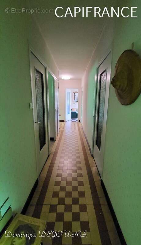 Maison à SAINT-SAUVEUR-DE-MONTAGUT