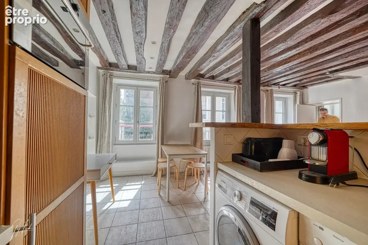 Paris 7ème Rue Saint Dominique - 3 pièces 57m² Sud - photo 5
