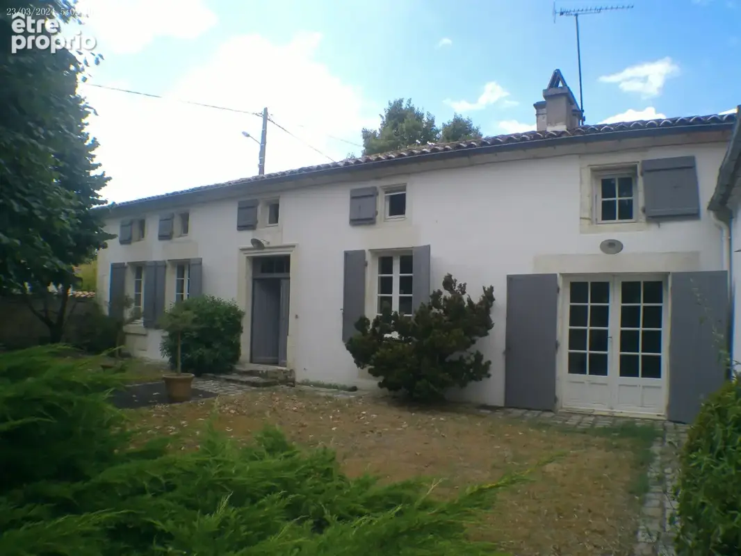 COGNAC - A Vendre Maison de Caractère SAINT BRICE - photo 3