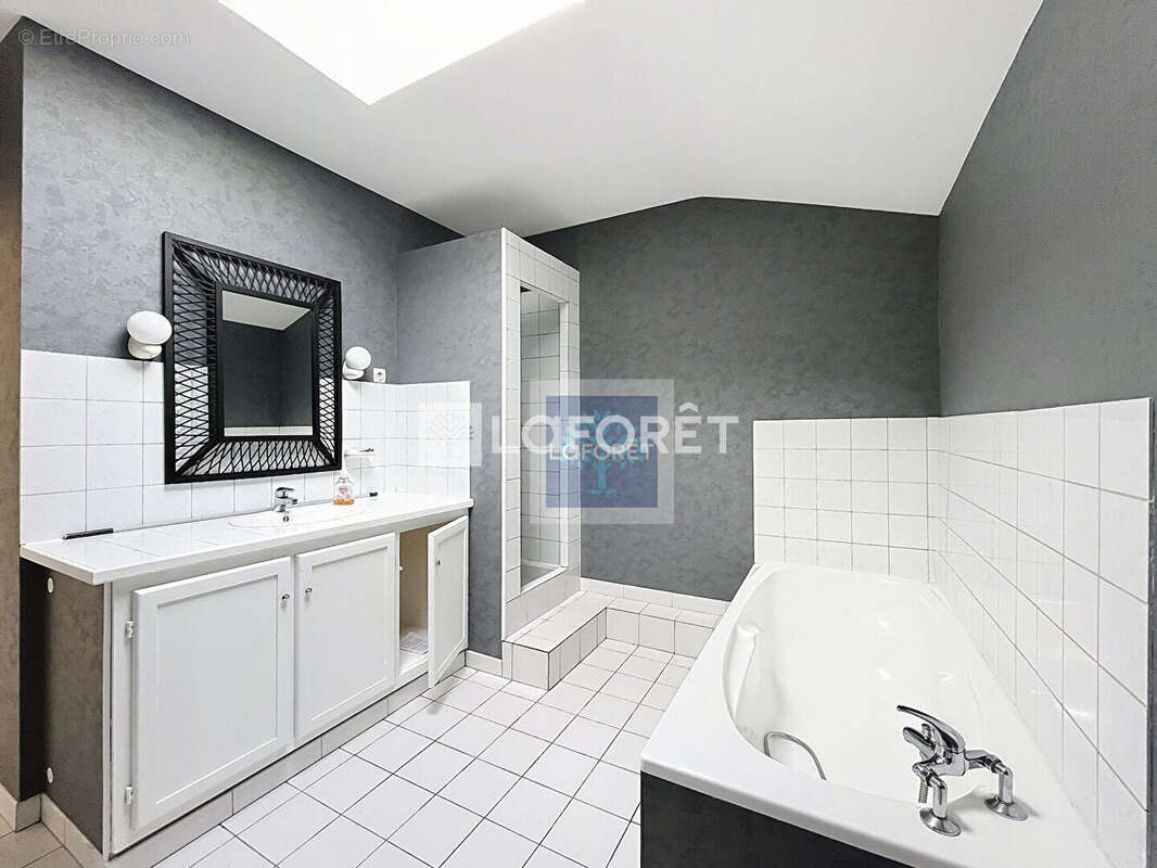 Maison 3 chambres au calme, proche commodités avec terrain et garage. - photo 4