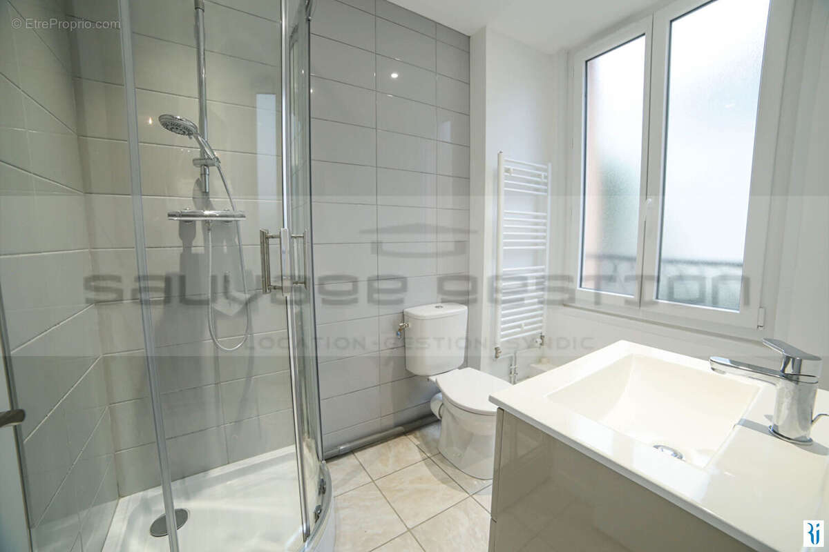 Appartement à DEVILLE-LES-ROUEN