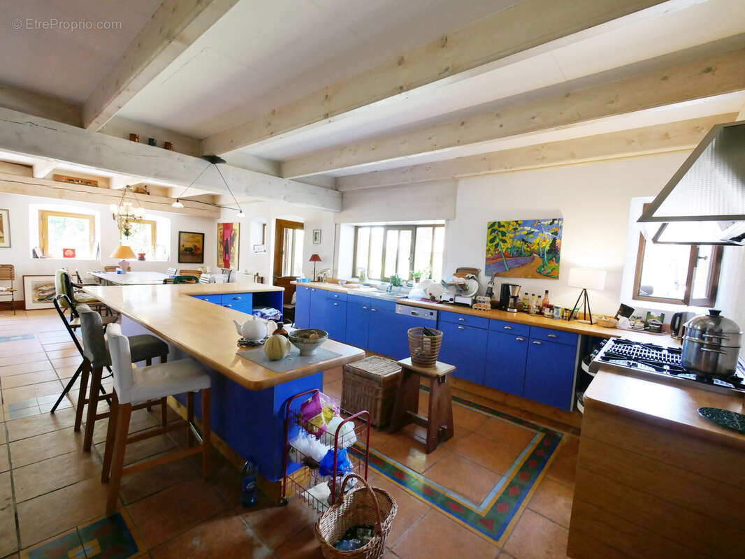 Maison à EVIRES