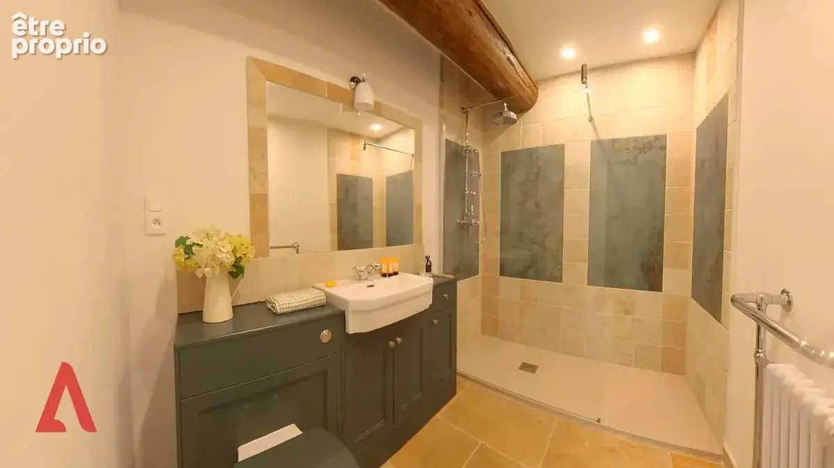Grange d'exception rénovée avec deux suites, piscine - photo 8