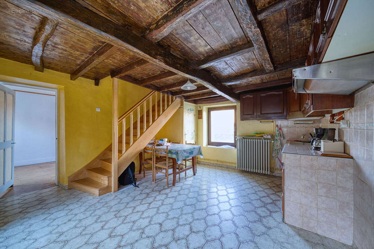 Maison à REAUMONT