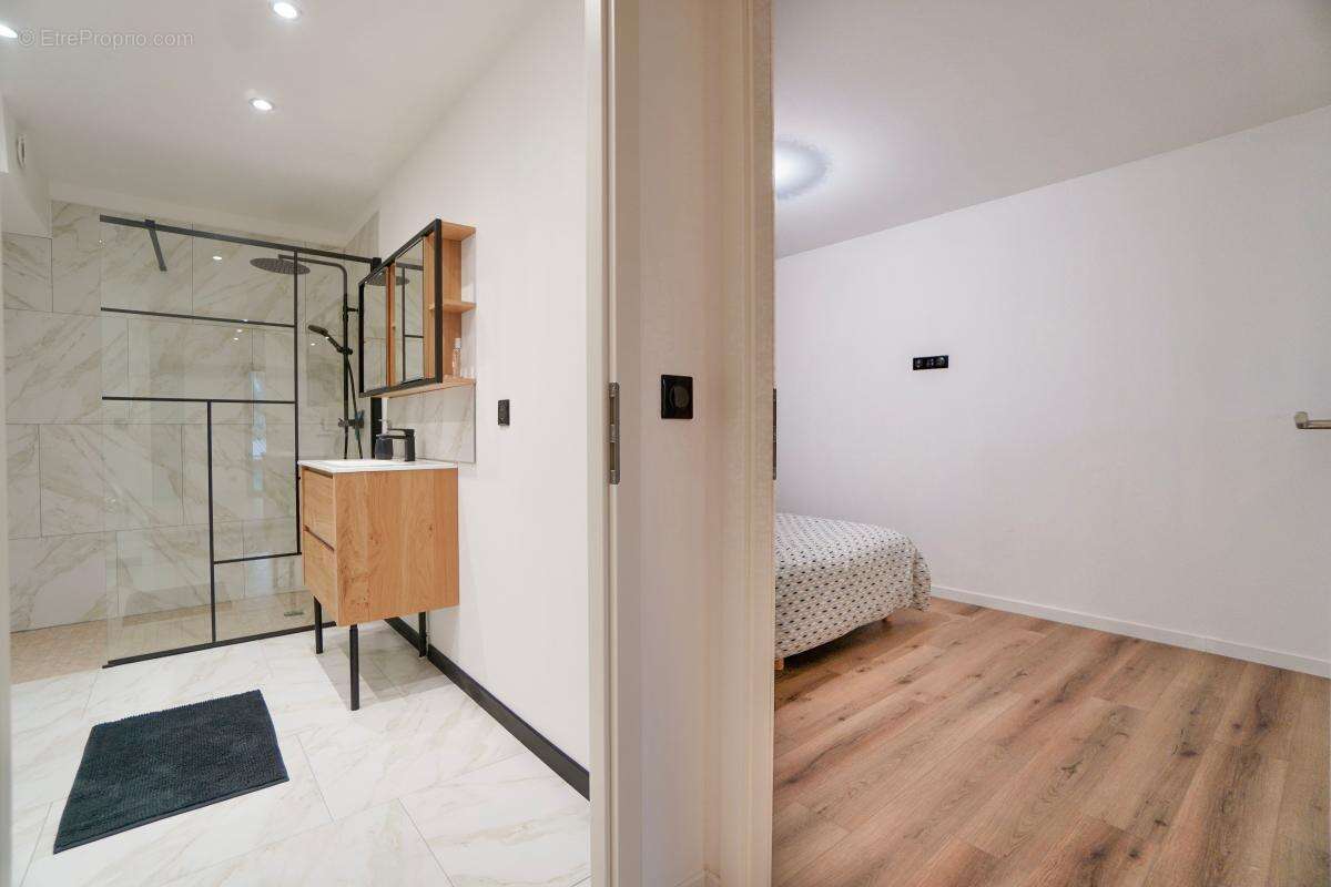 Maison à LAY-SAINT-CHRISTOPHE