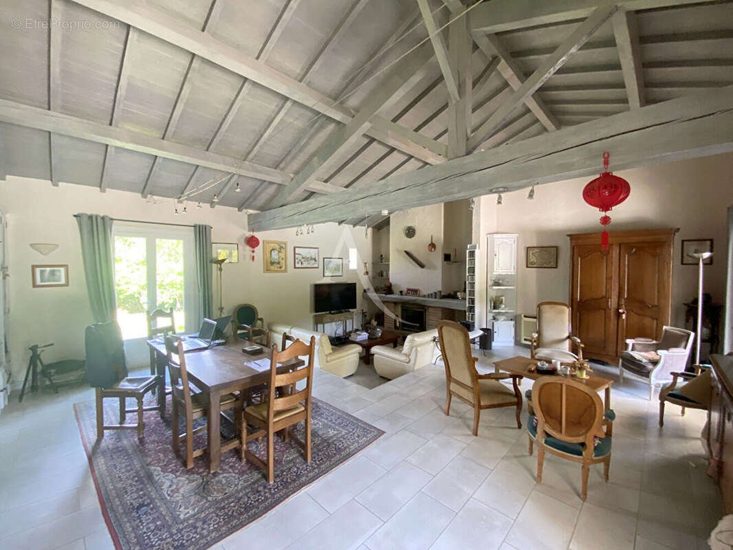 Maison Laurac 6 pièce(s) 174.98 m2 - photo 8