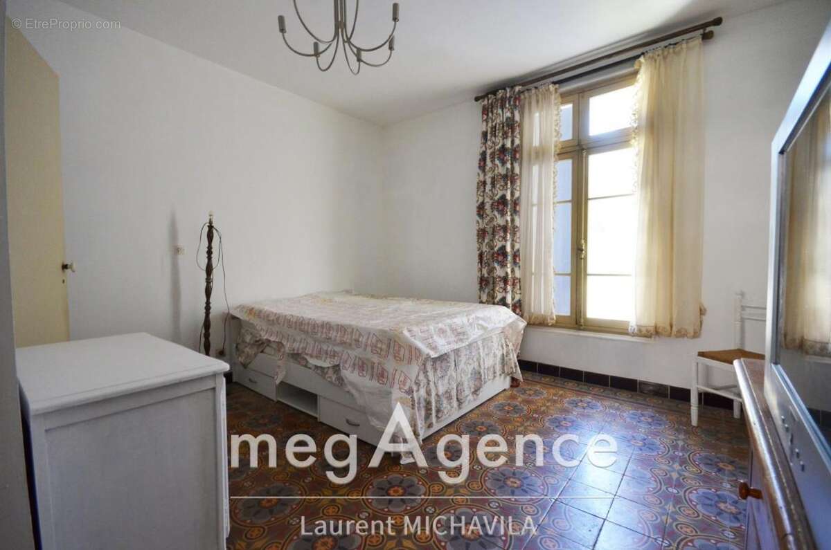 Maison à VILLENEUVE-LES-BEZIERS