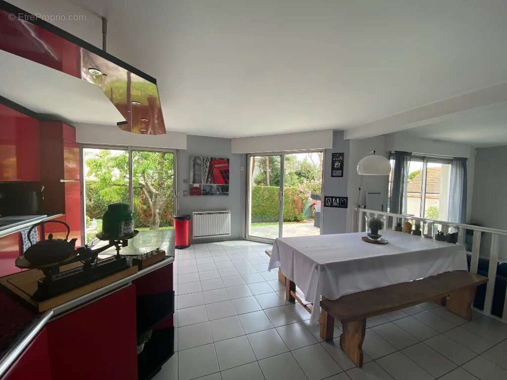 Maison à LE PLESSIS-TREVISE