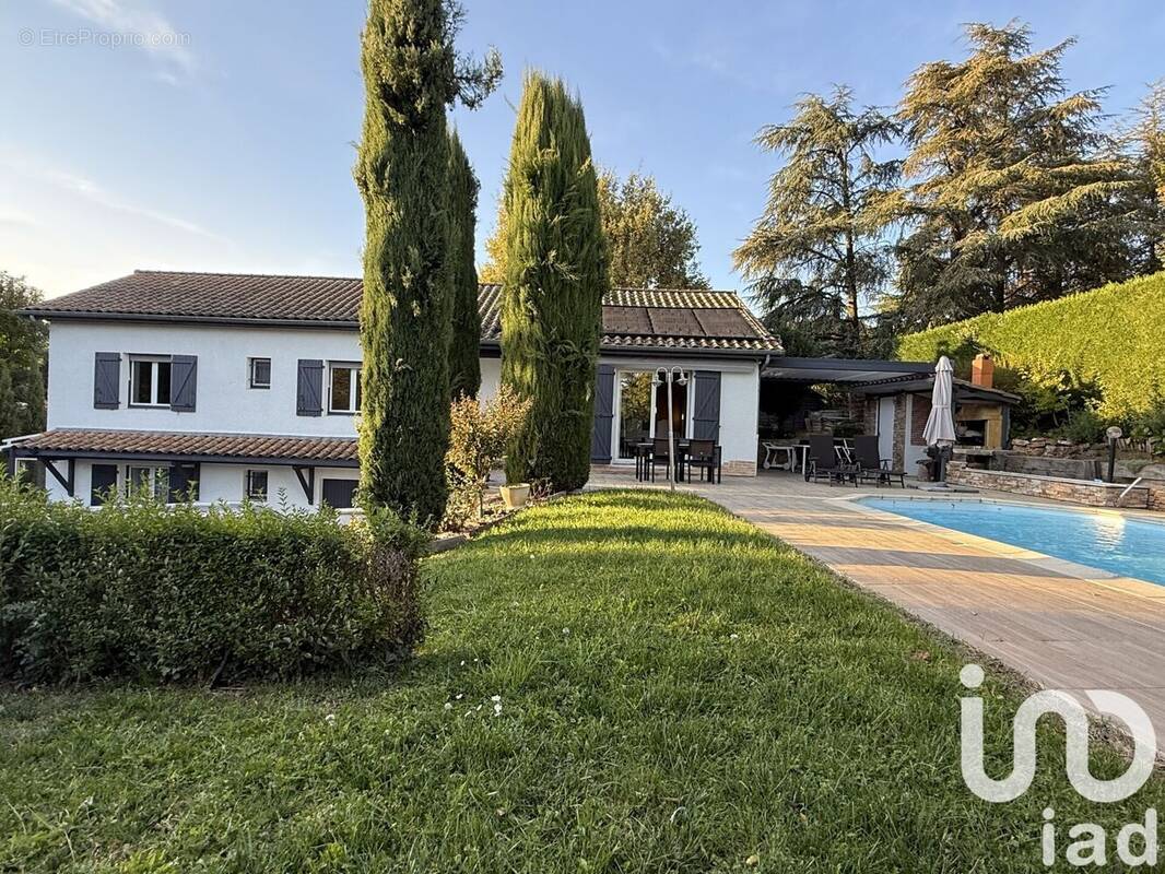 Photo 1 - Maison à ECULLY