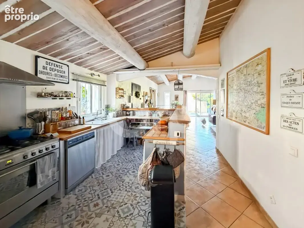 COUP DE COEUR – Maison familiale de 200 m² avec piscine, vue panoramique et T2 indépendant - photo 5