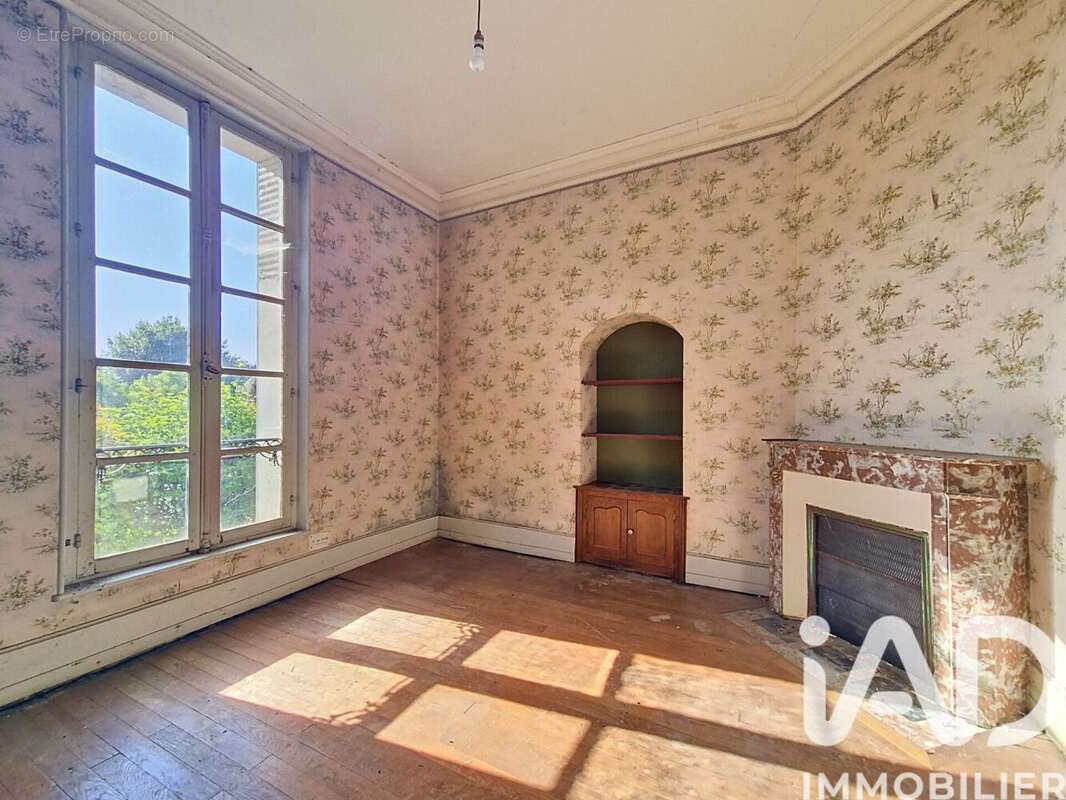 Maison 209 m² à Montbeugny  - photo 8