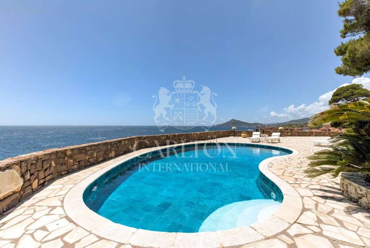 EXCLUSIVITÉ – Demeure Méditerranéenne avec accès privé à la mer - photo 9