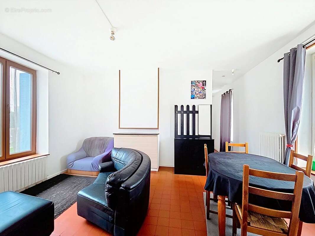 Maison à ETOUVELLES