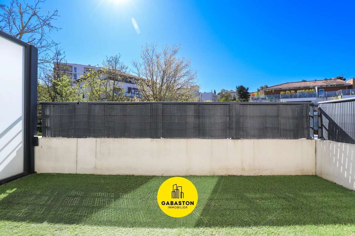 Appartement 62 m² à Marseille-11e  - photo 3