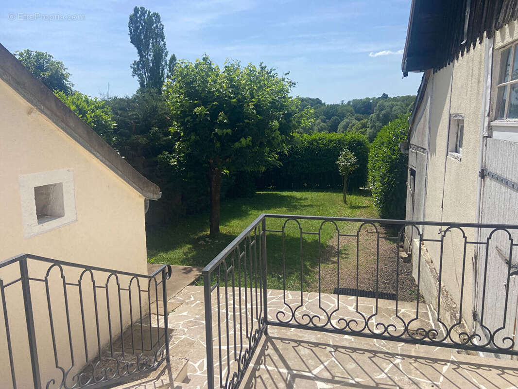 Maison à SAINT-BENIN-D'AZY