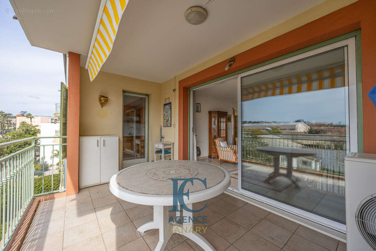 Appartement à SANARY-SUR-MER